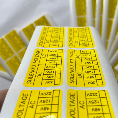 Etiqueta autoadhesiva cortada con tintas de impresión de encargo del vinilo del pisón de las etiquetas engomadas de papel sintéticas del sello