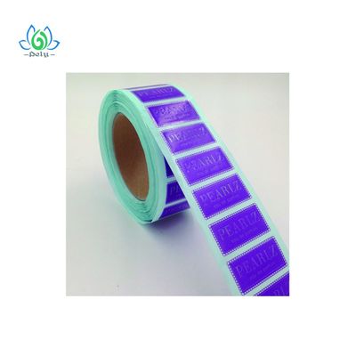 Las etiquetas engomadas impermeables azules del pisón para los tarros imprimieron etiquetas autas-adhesivo en un rollo